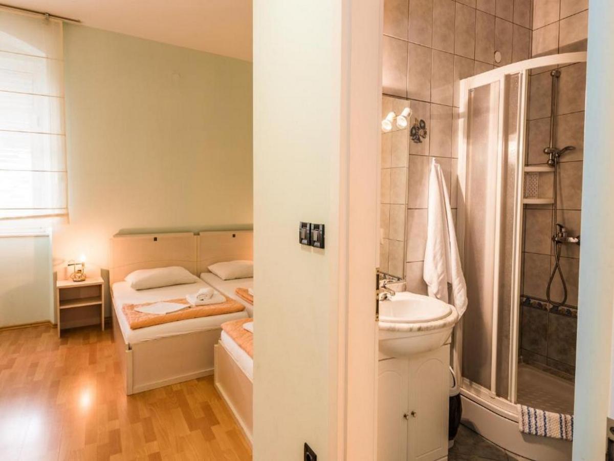 Guesthouse Aurora Trpanj Esterno foto