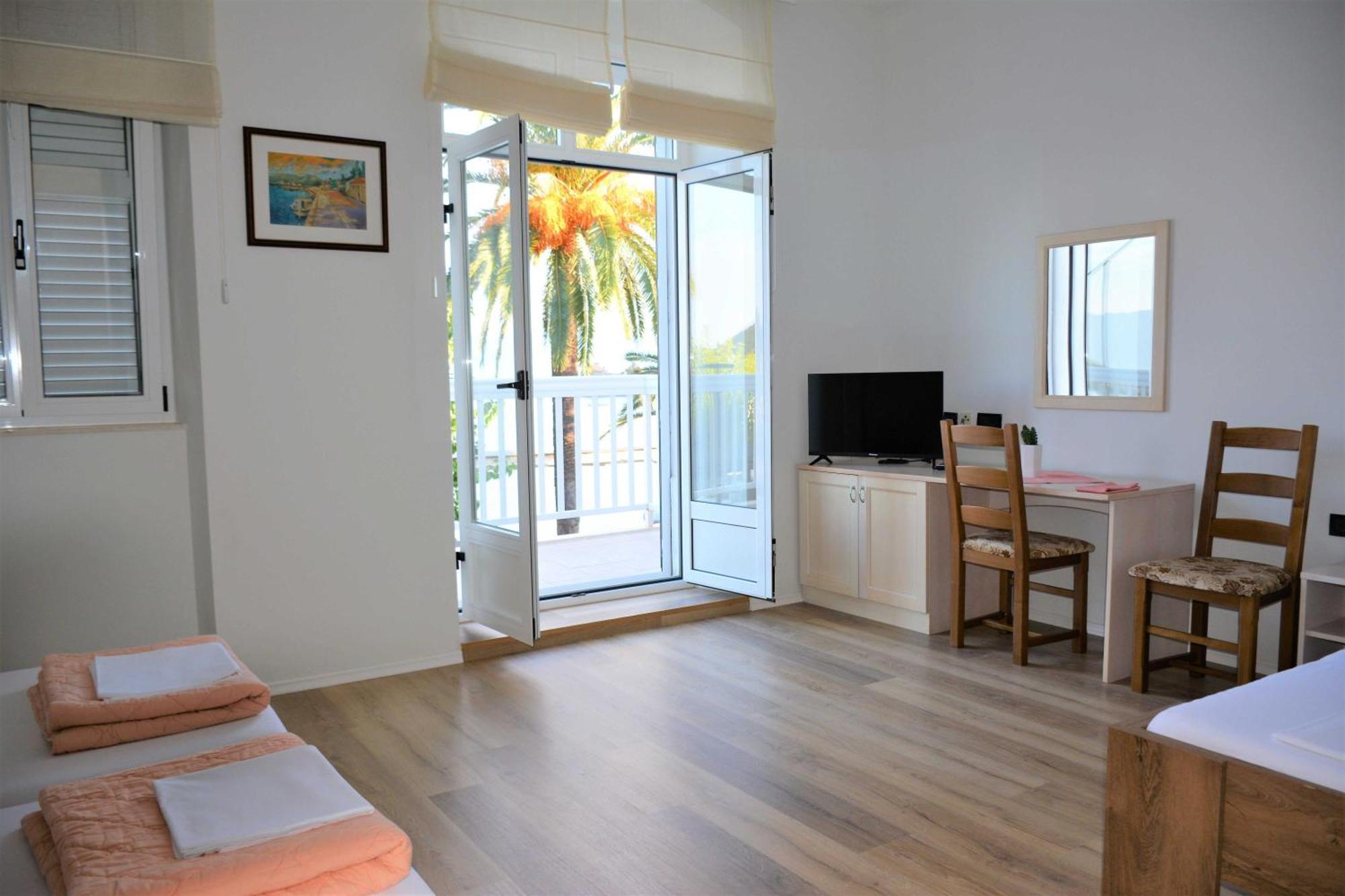 Guesthouse Aurora Trpanj Esterno foto
